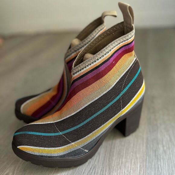 Charleston Shoe Company Upper Monterey Boot - Picture 2 of 7